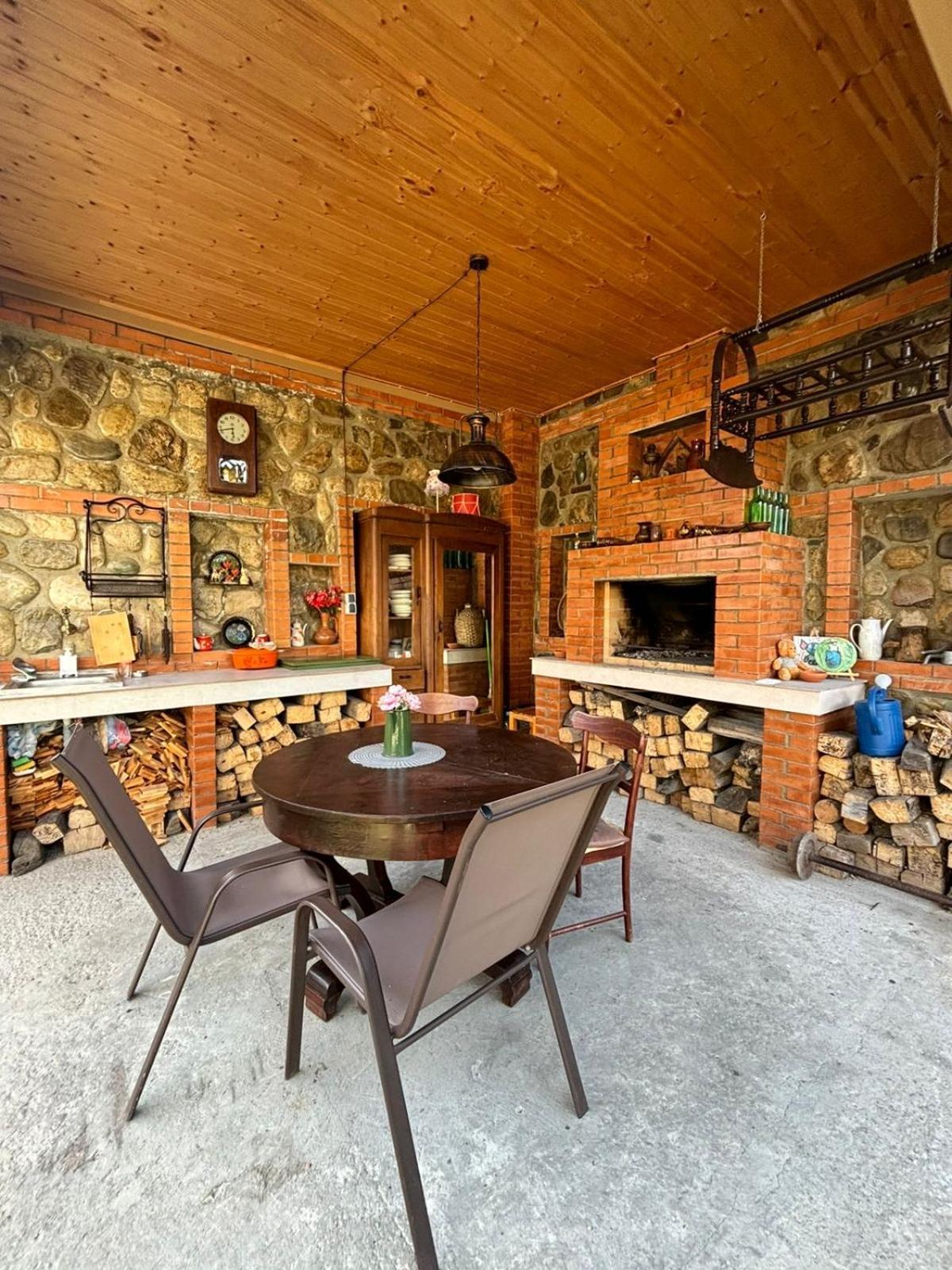 Verona Apartment Dushet'i Eksteriør billede